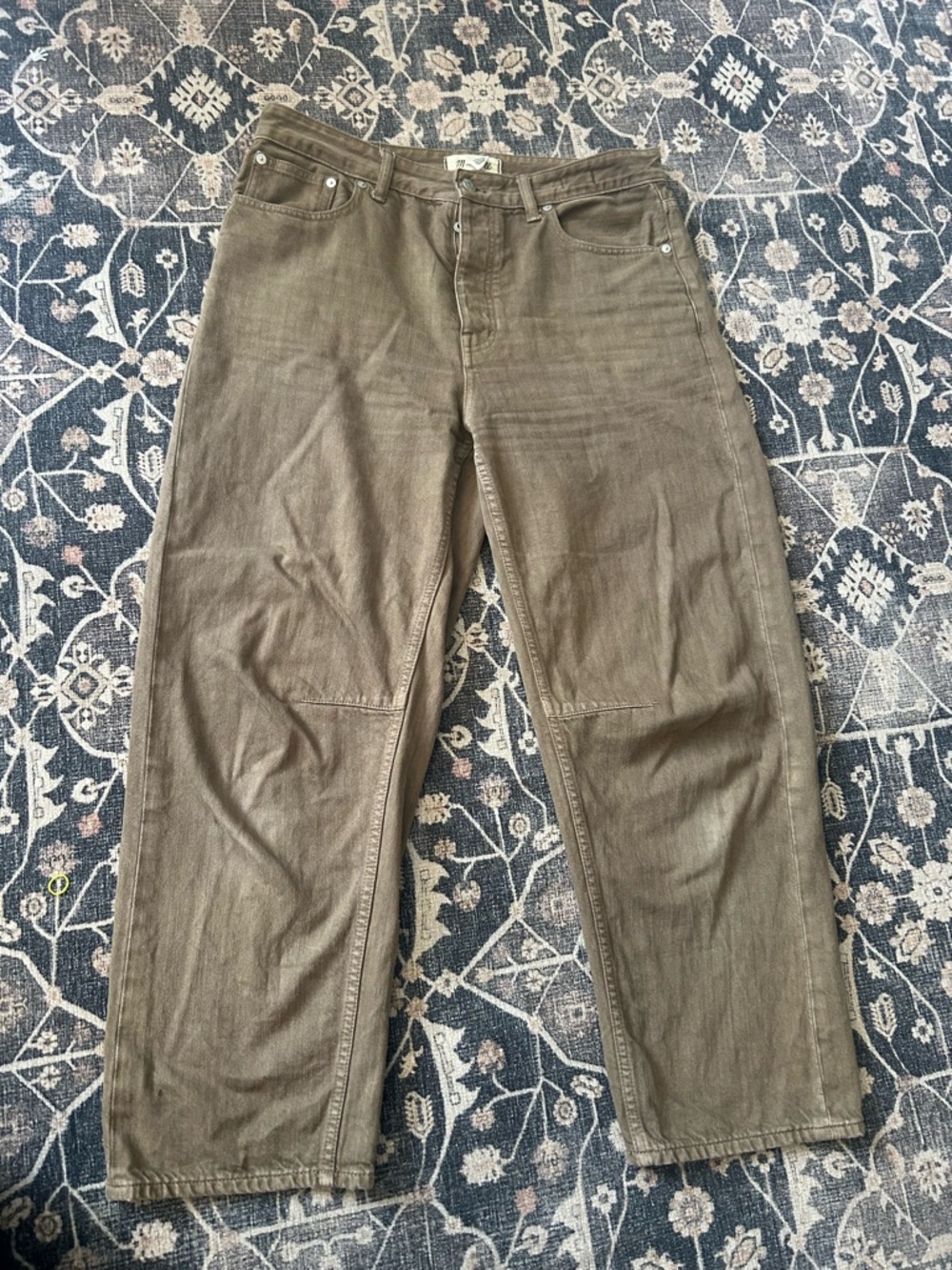 Madewell High-Rise Barrel-Leg Jeans in Olive
